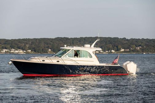 Hinckley Sport Boat 40 X image