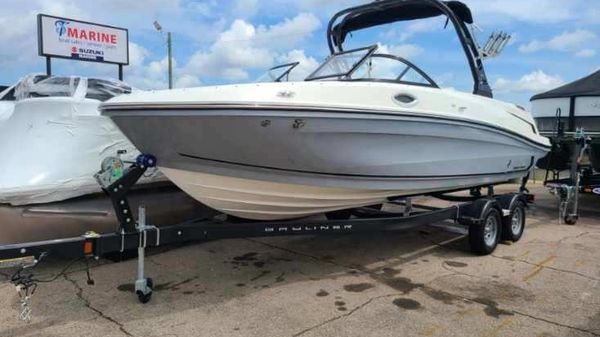 Bayliner VR6 Bowrider I/O