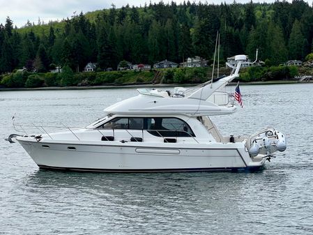 Bayliner 3788-COMMAND-BRIDGE-MOTORYACHT image