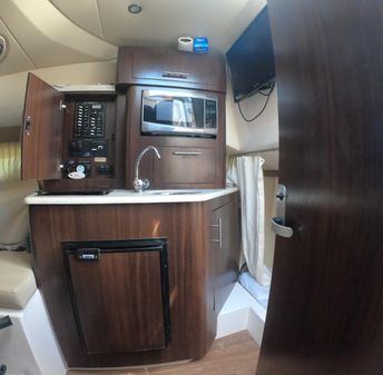 Regal 28-EXPRESS image