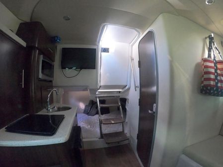 Regal 28-EXPRESS image