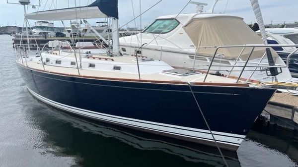 Tartan 3700 