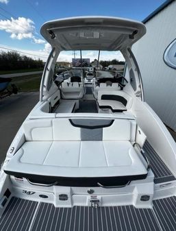 Chaparral 347 SSX image