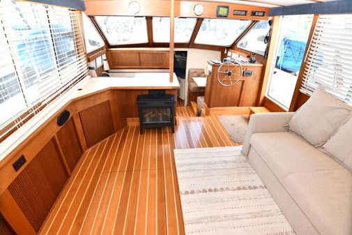 Tollycraft 40-SUNDECK-MOTOR-YACHT image