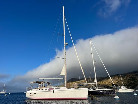 Hunter 38 image