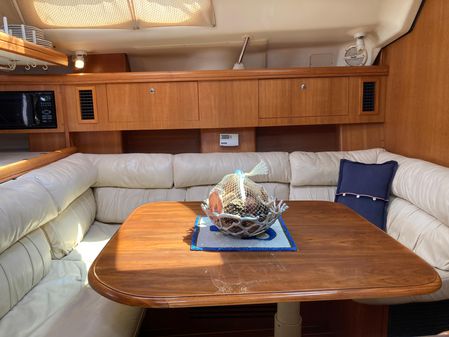 Hunter 466 image