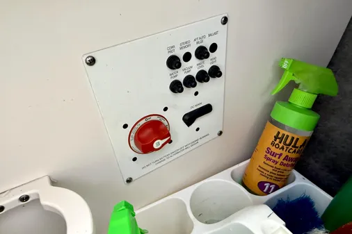 Chaparral 246 SSi image