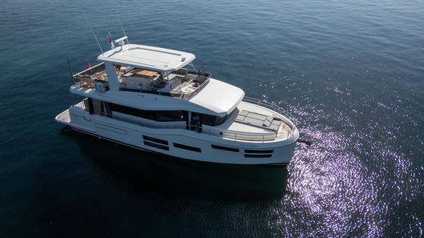 Beneteau Grand Trawler 62 