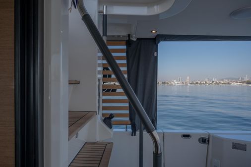 Beneteau Grand Trawler 62 image