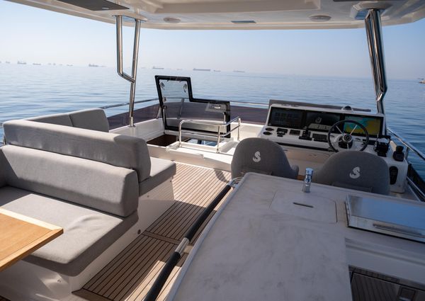 Beneteau Grand Trawler 62 image