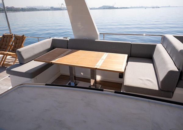 Beneteau Grand Trawler 62 image