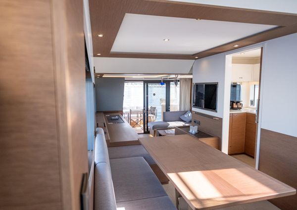 Beneteau Grand Trawler 62 image