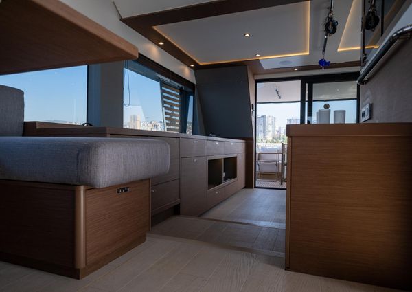 Beneteau Grand Trawler 62 image