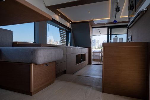 Beneteau Grand Trawler 62 image