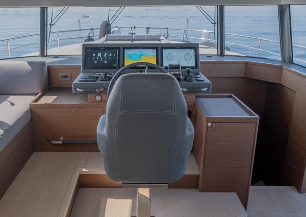 Beneteau Grand Trawler 62 image