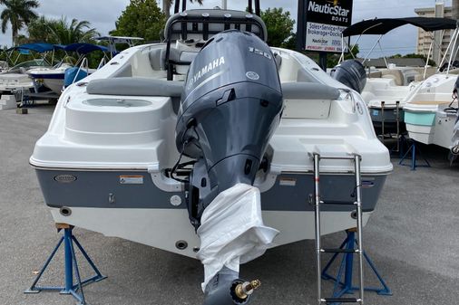 NauticStar 2102 Legacy image