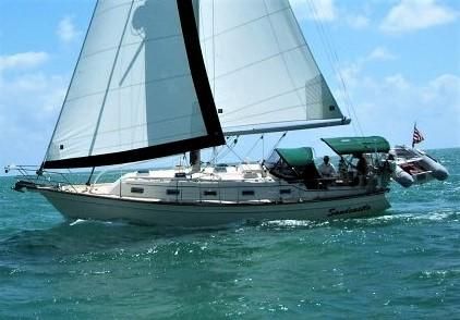 Island Packet 380 - main image