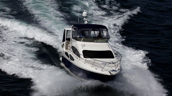 Cruisers Yachts 385 Motoryacht