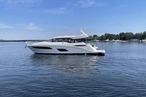 Sea Ray 460 Sundancer image