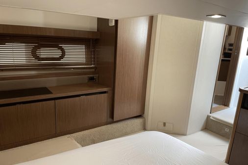 Sea Ray 460 Sundancer image