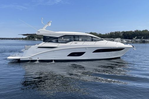 Sea Ray 460 Sundancer image