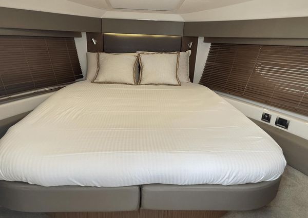 Sea Ray 460 Sundancer image