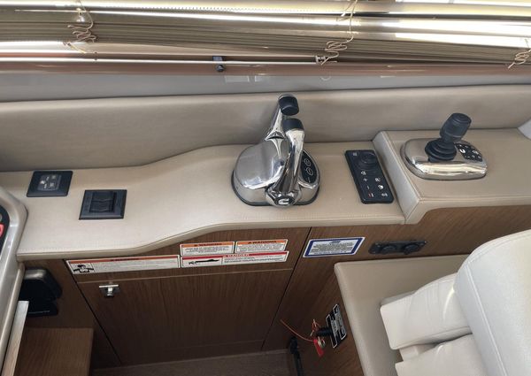 Sea Ray 460 Sundancer image