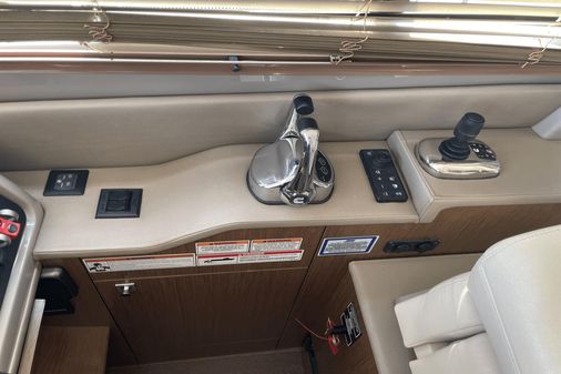 Sea Ray 460 Sundancer image