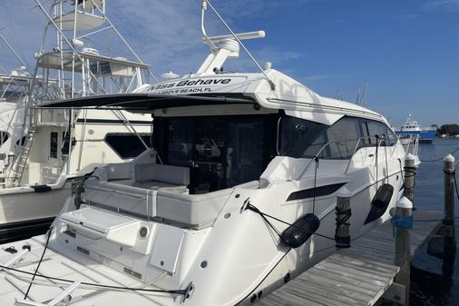 Sea Ray 460 Sundancer image