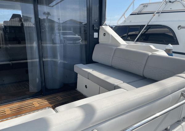 Sea Ray 460 Sundancer image