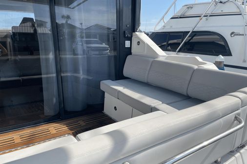 Sea Ray 460 Sundancer image