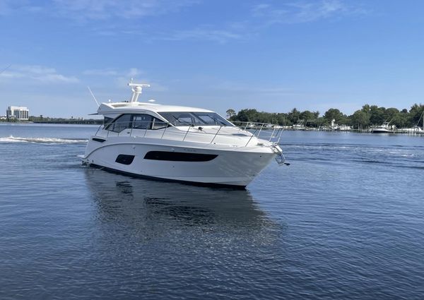 Sea Ray 460 Sundancer image