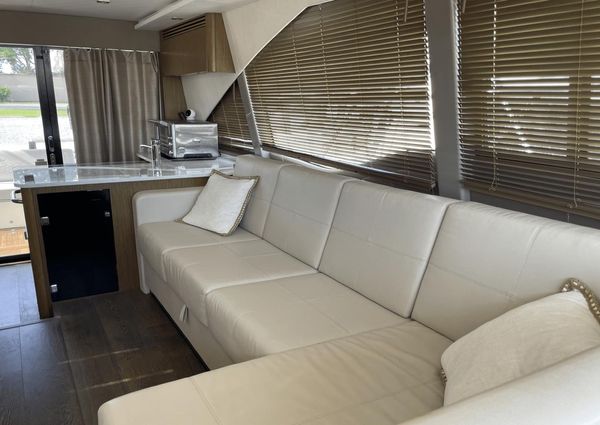 Sea Ray 460 Sundancer image