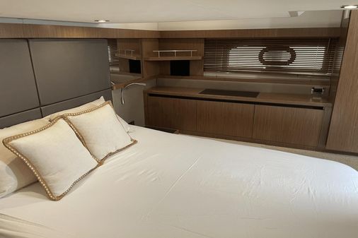 Sea Ray 460 Sundancer image