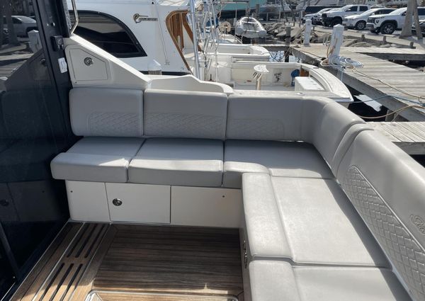 Sea Ray 460 Sundancer image