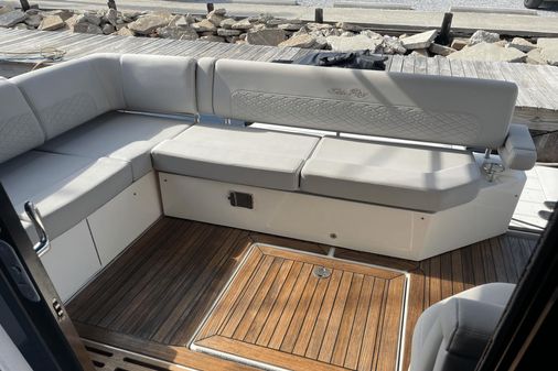 Sea Ray 460 Sundancer image