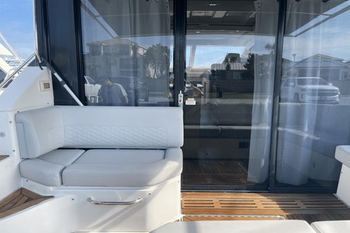 Sea Ray 460 Sundancer image