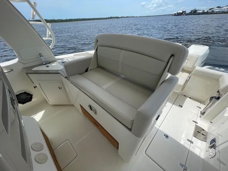 Boston Whaler 350 Realm image