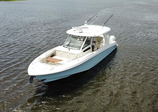 Boston-whaler 350-REALM image