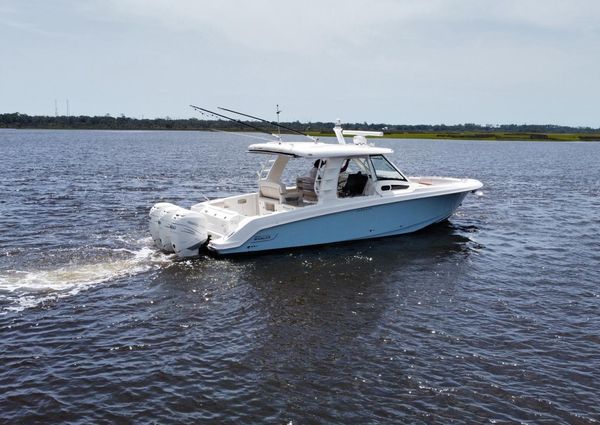 Boston-whaler 350-REALM image