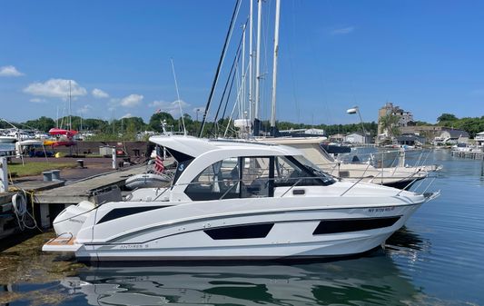 Beneteau Antares 9 image