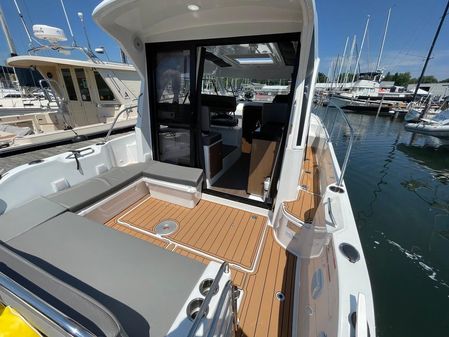 Beneteau Antares 9 image