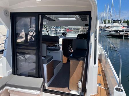 Beneteau Antares 9 image