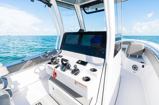 Sportsman OPEN-282-CENTER-CONSOLE image