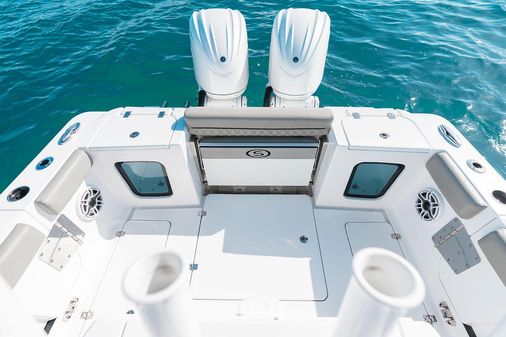 Sportsman OPEN-282-CENTER-CONSOLE image