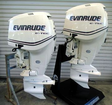 Evinrude  E-TEC 300hp 25