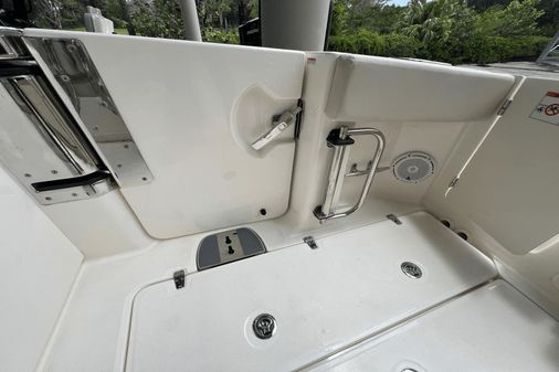 Boston Whaler 320 Vantage image