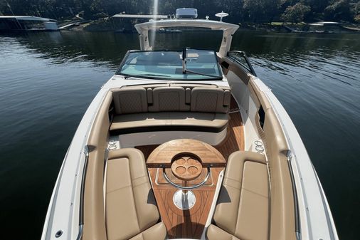 Sea Ray 400 SLX image