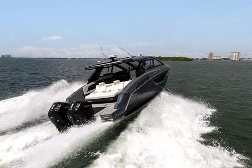 Cruisers Yachts 42 GLS image