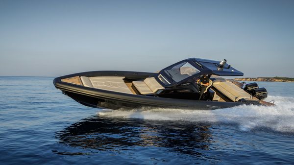 Technohull Alpha 40